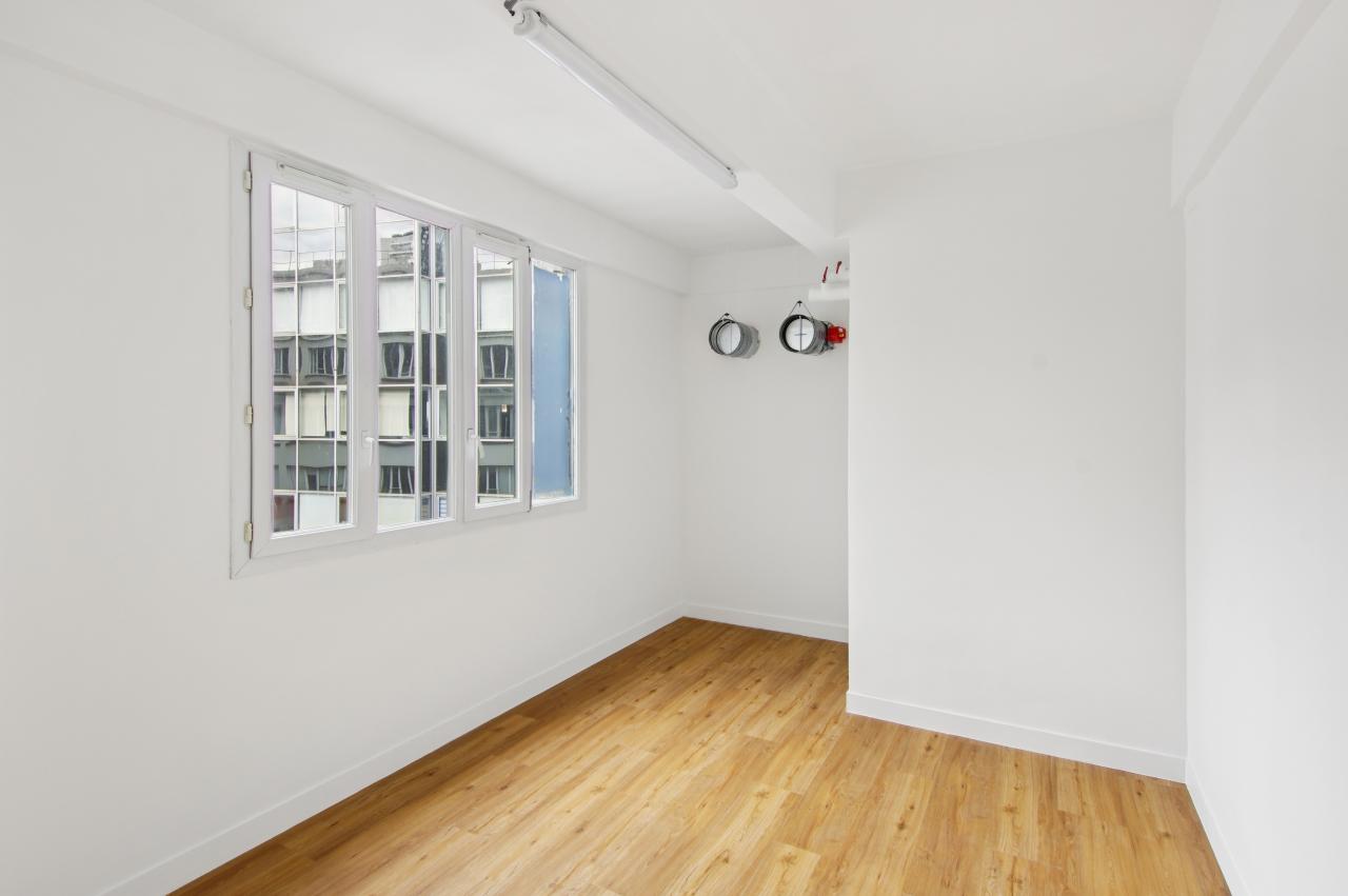 Bureau Paris 702m² Location bureau Paris OLBUR2204229 14